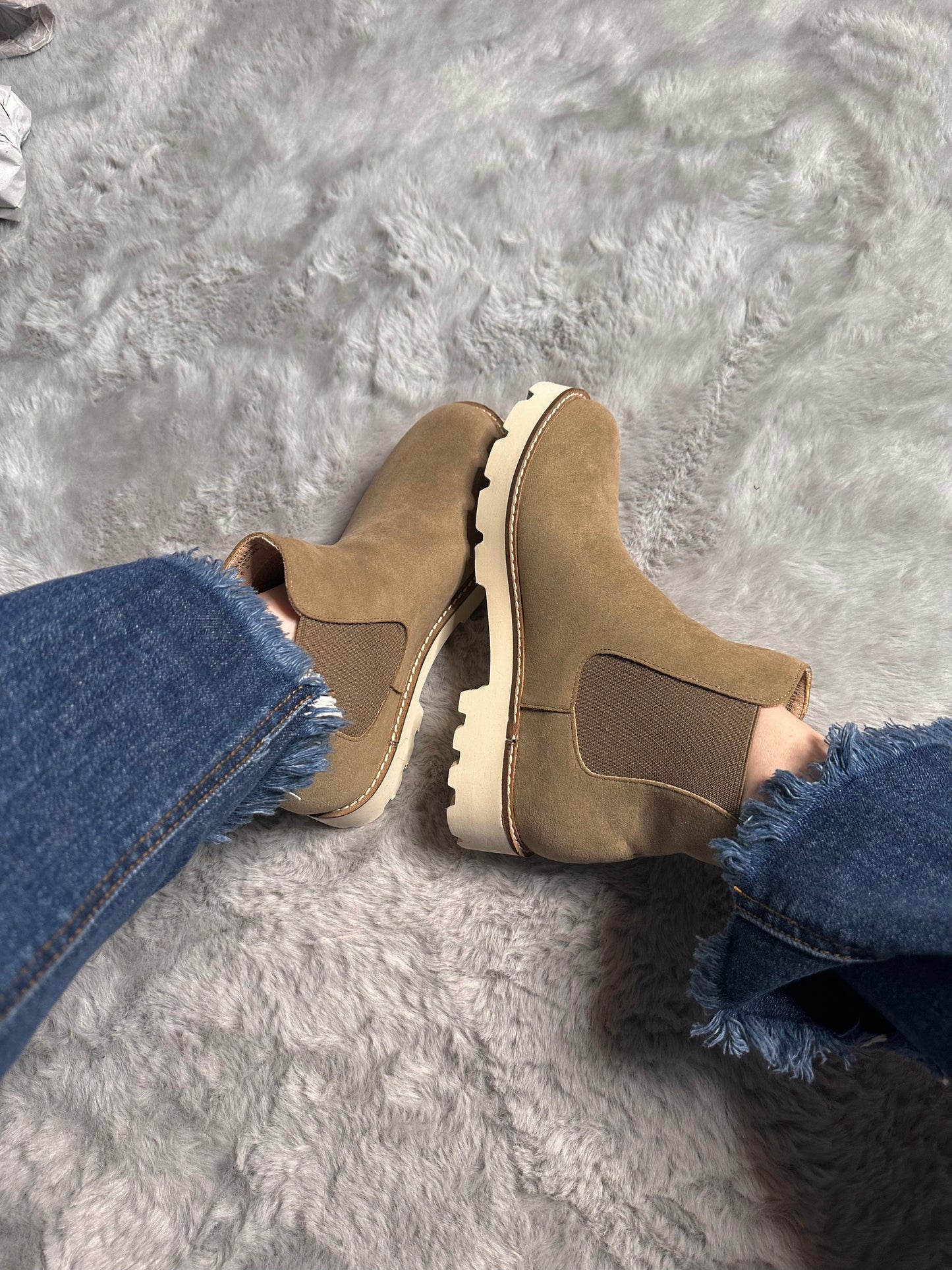 Chunky Sole Chelsea Boots